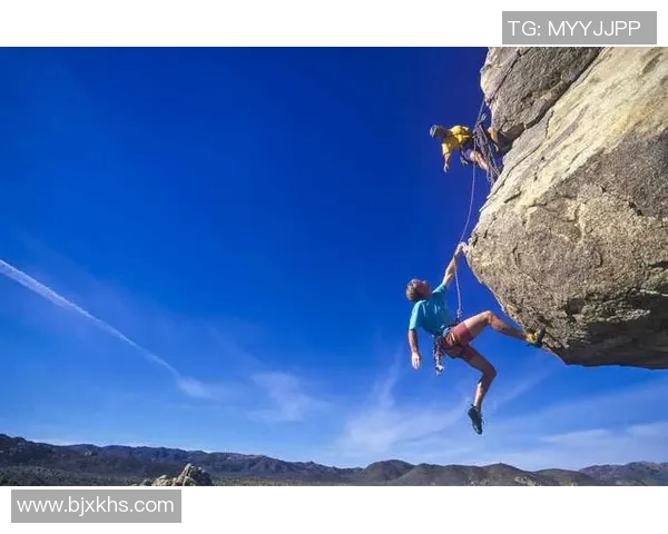 成都攀岩队的团队协作揭秘：挑战极限的激情与默契之旅