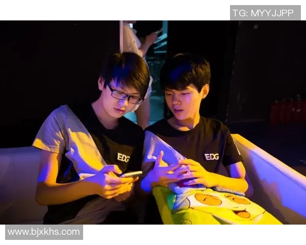 DOTA2热议EDG战队配合问题引发玩家热烈讨论与争议